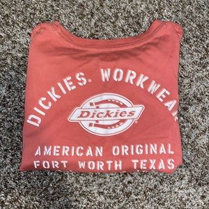 Dickies coral ish short-sleeved crop top